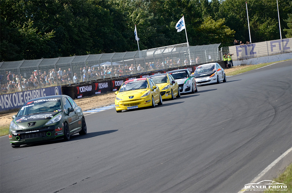 I føring af heat 2 – mens bilen stadig kørte uden udsættere
(Foto: Denner Photo)